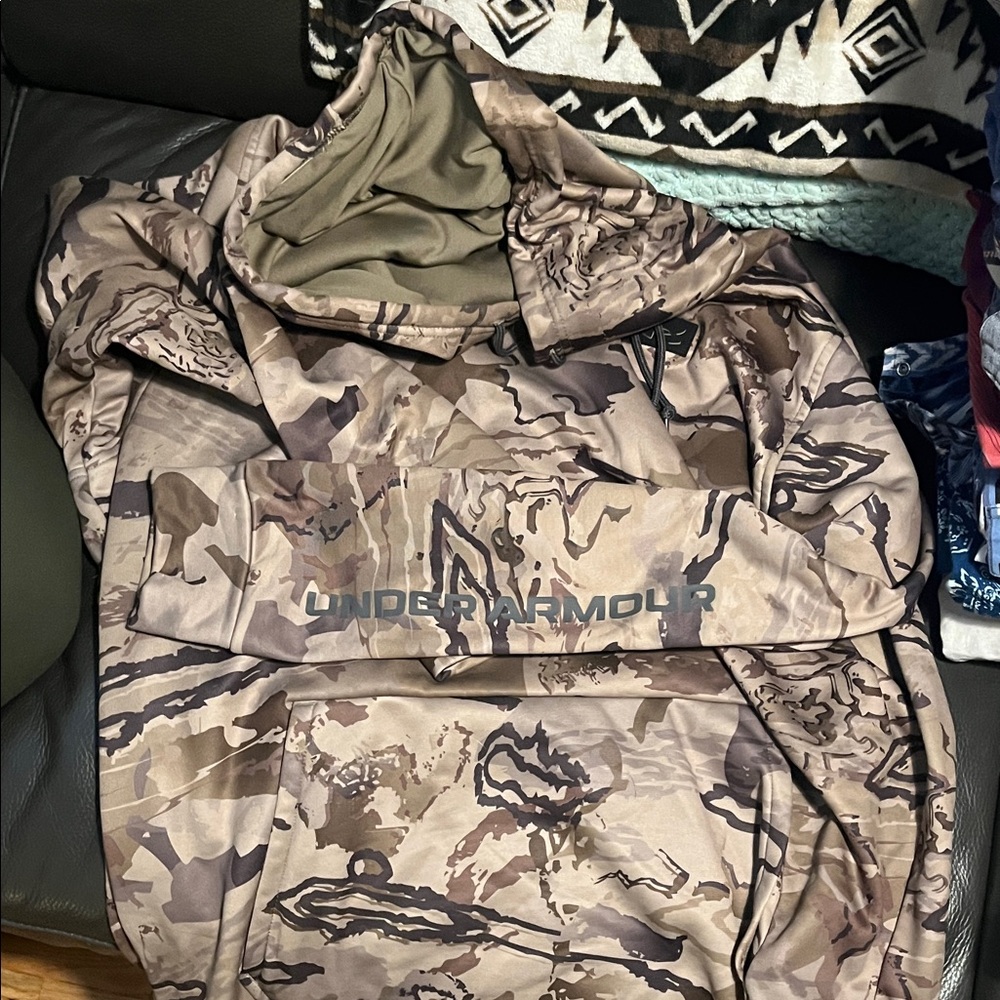 Under Armour Tan and Brown Patterned Hoodie